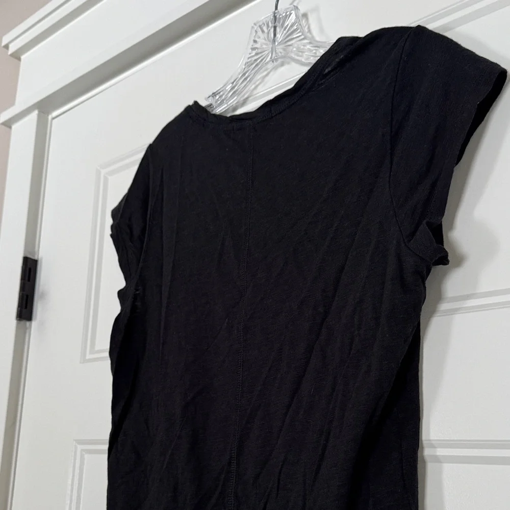 Sanctuary Black Cap Sleeve Tee Pocket detail Medium - Picture 7 of 8